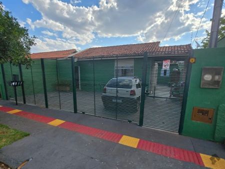 Casa-Térrea em Vila Nasser