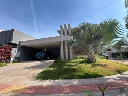 Casa-Térrea-Condomínio em Pq. Residencial Damha III