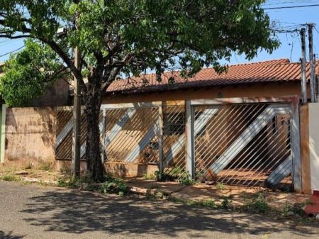 Casa-Térrea em Giocondo Orsi II