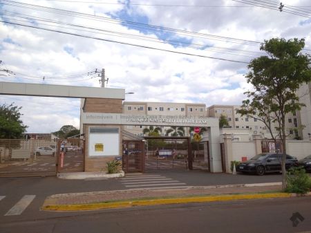Apartamento em Coronel Antonino