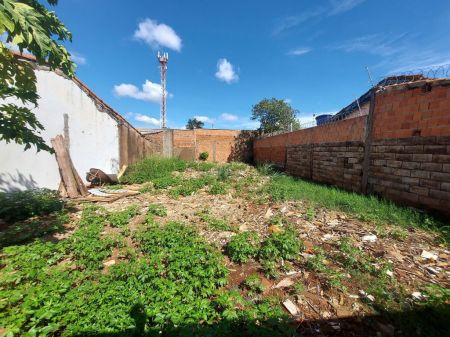 Terreno em Lar do Trabalhador