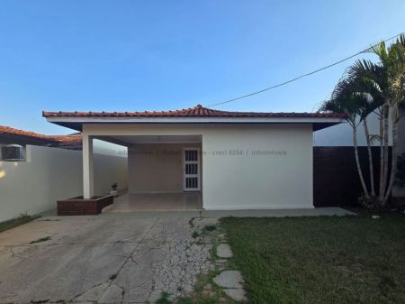 Casa-Térrea-Condomínio em Coophamat