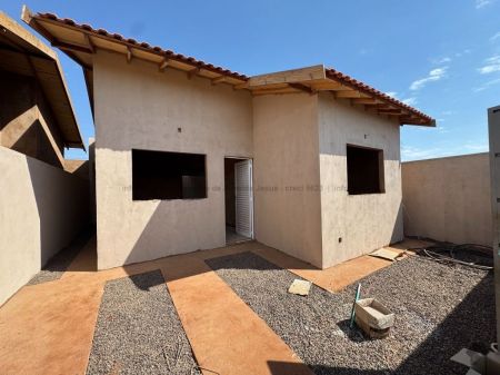 Casa-Térrea em Bela Laguna