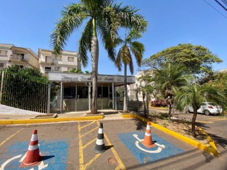 Apartamento em Monte Castelo