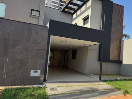 Sobrado-Condomínio em Vila do Polonês