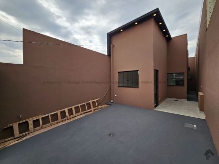 Casa-Térrea em Coronel Antonino