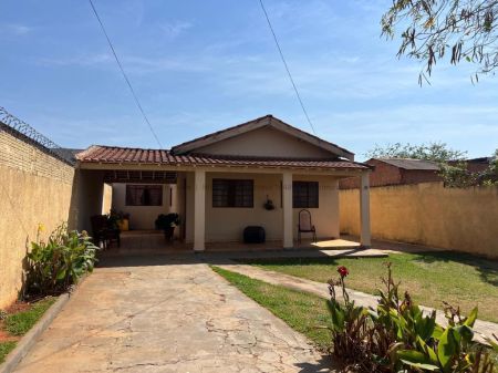 Casa-Térrea em Residencial Oliveira I