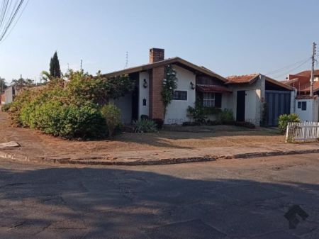 Casa-Térrea em Conjunto Res. Nova Bahia