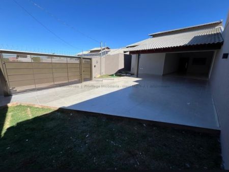 Casa-Térrea em Loteamento Água Limpa Park