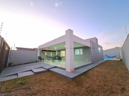 Casa-Térrea em Vila Nasser