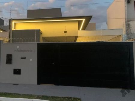 Casa-Térrea em Vila Margarida