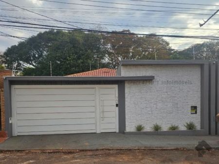 Casa-Térrea em Itanhangá Park