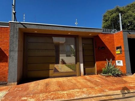 Casa-Térrea em Rita Vieira