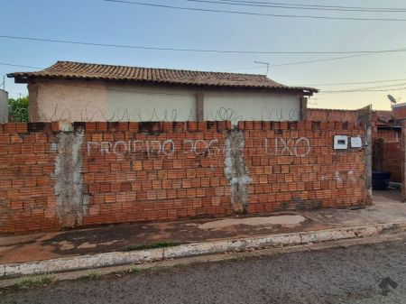 Terreno em Aero Rancho
