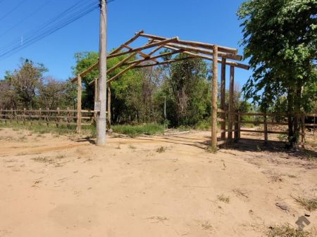 Casa-Térrea-Condomínio em Chácara das Mansões