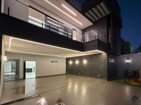 Casa-Térrea em Monte Castelo