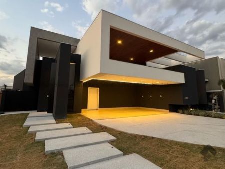 Casa-Térrea-Condomínio em Residencial Alphaville II