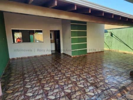 Casa-Térrea em Moreninha