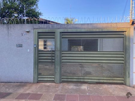 Casa-Térrea em Jardim Leblon
