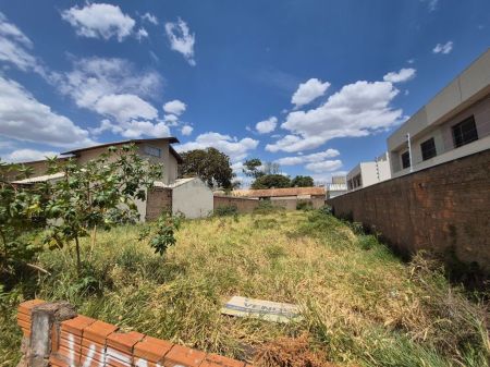 Terreno em Carandá Bosque I