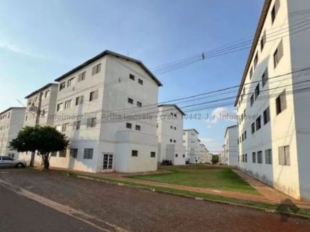Apartamento em Jardim Campo Alto