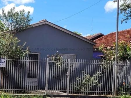 Casa-Térrea em Centro