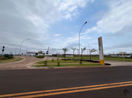 Terreno-Condomínio em Terras Alpha