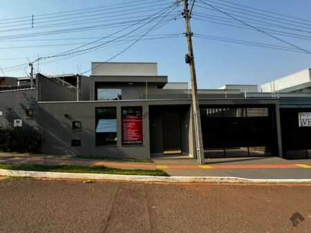 Casa-Térrea em Vila Nasser