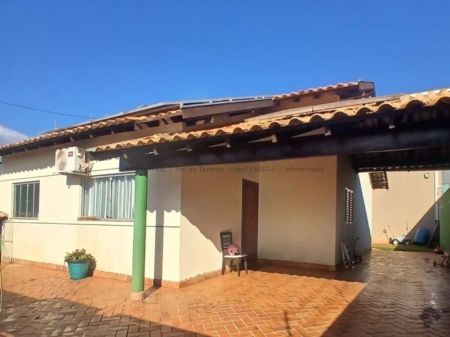Casa-Térrea em Rita Vieira