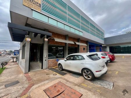 Sala / Salão / Loja em Centro