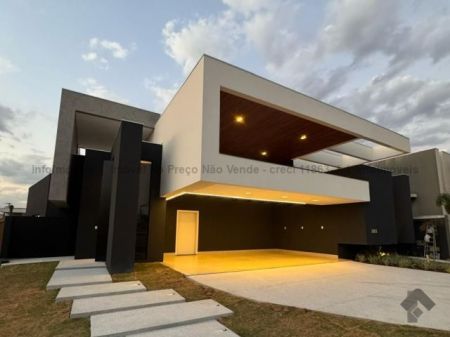 Casa-Térrea-Condomínio em Residencial Alphaville II