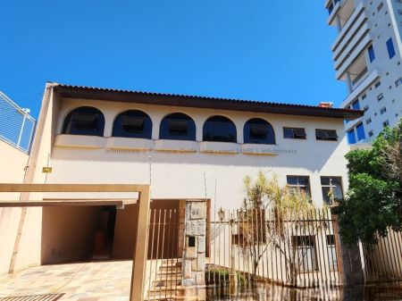 Sobrado em Jardim dos Estados
