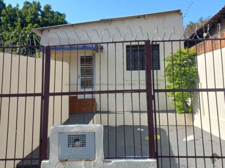 Casa-Térrea em Amambaí