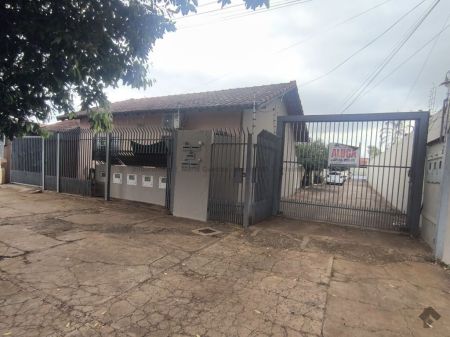 Casa-Térrea-Condomínio em Vila Bandeirante