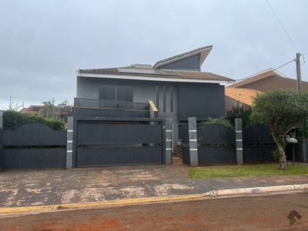 Sobrado em Centro