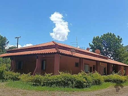 Chácara em Chácara das Mansões