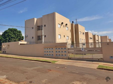Apartamento em Jardim Paradiso