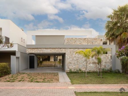 Casa-Térrea-Condomínio em Residencial Alphaville II