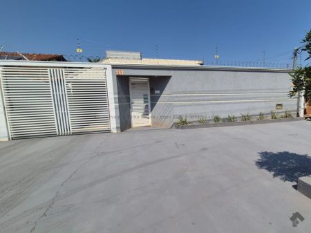 Sobrado em Vila Santa Luiza