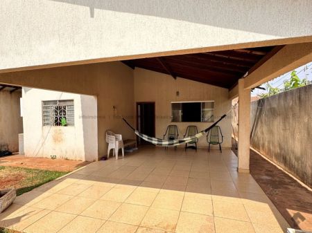 Casa-Térrea em Jardim Antartica