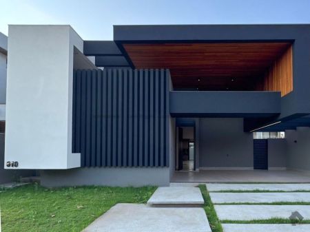 Casa-Térrea-Condomínio em Pq. Residencial Damha III