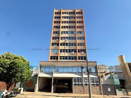 Sala / Salão / Loja em Centro