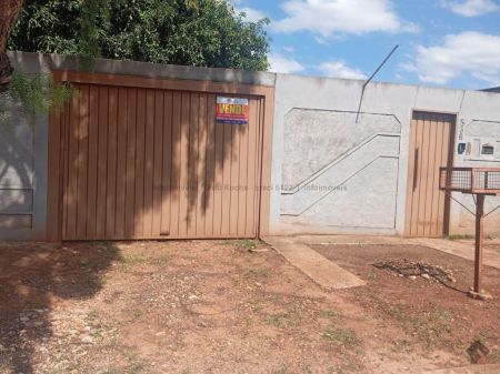 Casa-Térrea em Vila Nasser