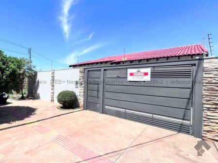 Casa-Térrea em Vila Vilas Boas
