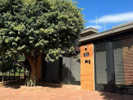 Casa-Térrea em Vila Donária