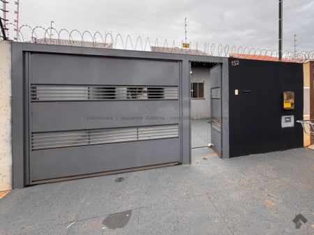 Casa-Térrea em Nova Campo Grande