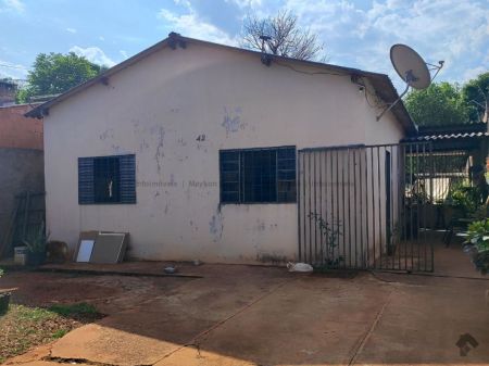 Casa-Térrea em Jardim Monte Alegre