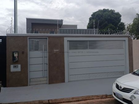 Casa-Térrea em Silvia Regina