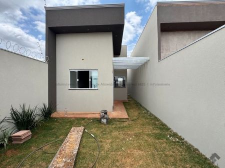 Casa-Térrea em Residencial Figueiras do Parque