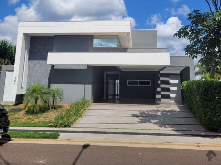 Casa-Térrea-Condomínio em Pq. Residencial Damha III